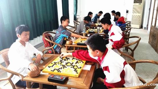 2fb5e048e08069cc48427ee00282d79bc1d95358